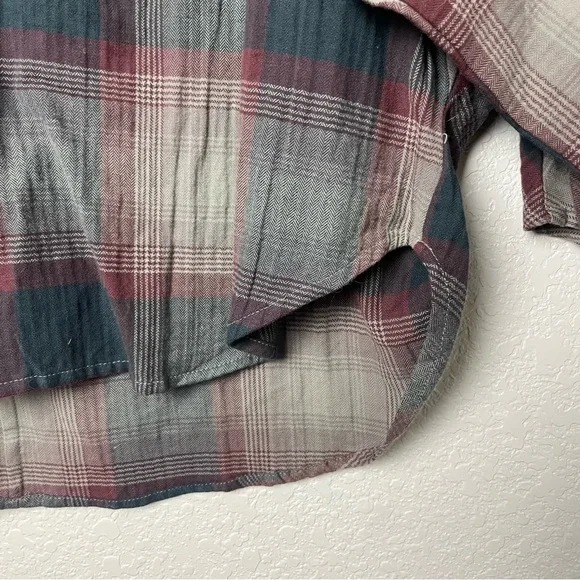 BNWT! LOVESTITCH Gray and Burgundy Plaid Women's Top Size L - Picture 5 of 8